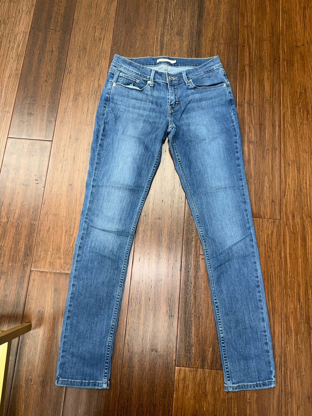 Levi's 711 Skinny Jeans Medium wash Blue Jeans Women’s Size 7